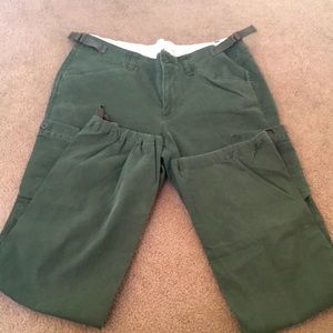 Great “Old Navy”Light Weight Army Green Cargo Pants
